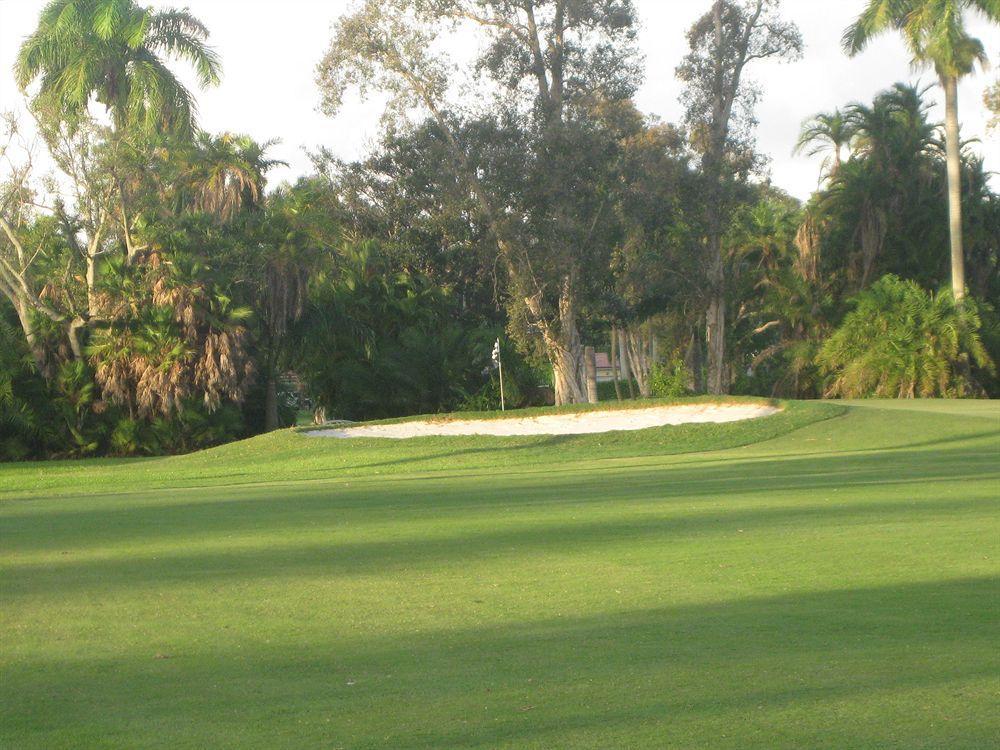 Hollywood Beach Golf Resort Exterior photo
