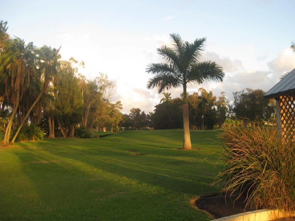 Hollywood Beach Golf Resort Exterior photo