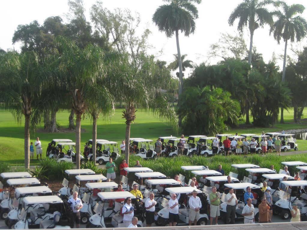 Hollywood Beach Golf Resort Exterior photo